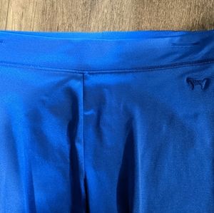 **PRICE DROP** VS blue shiny leggings